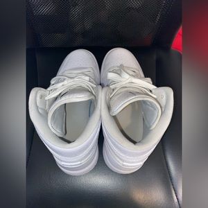 Women’s nikes